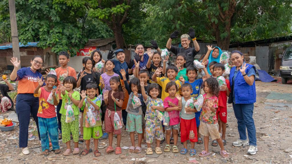 Hotel HARRIS Puri Mansion Rayakan Anniversary ke-5 dengan Rangkaian Kegiatan CSR