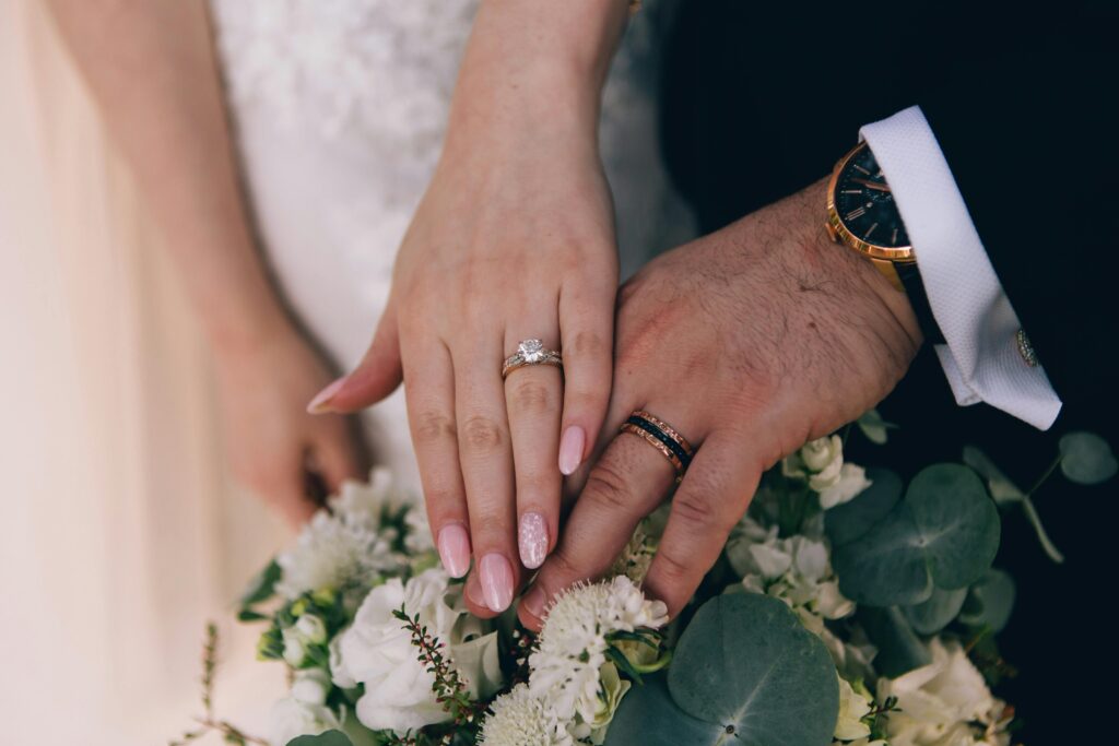 Yang Jarang Diucapkan Pria: Realita Zona Abu-Abu Marriage dari Sudut Pandang Mereka