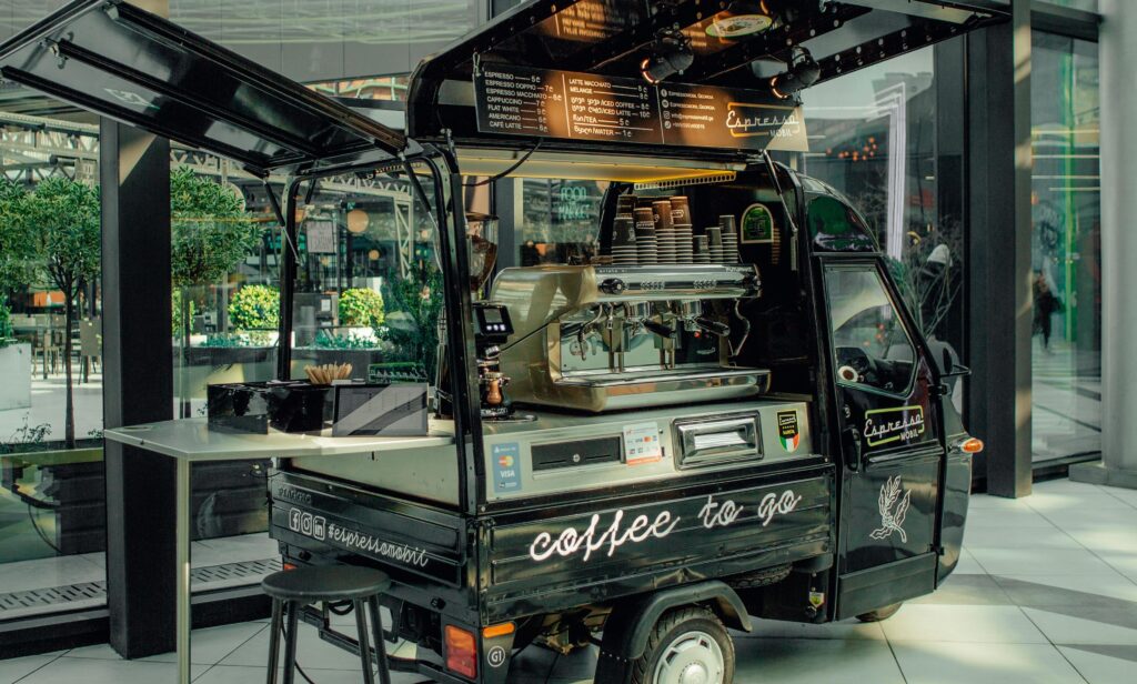 Dari Usaha Rumahan ke UMKM: Langkah Nyata Ibu Rumah Tangga Kelas Menengah Naik Kelas Secara Bertahap